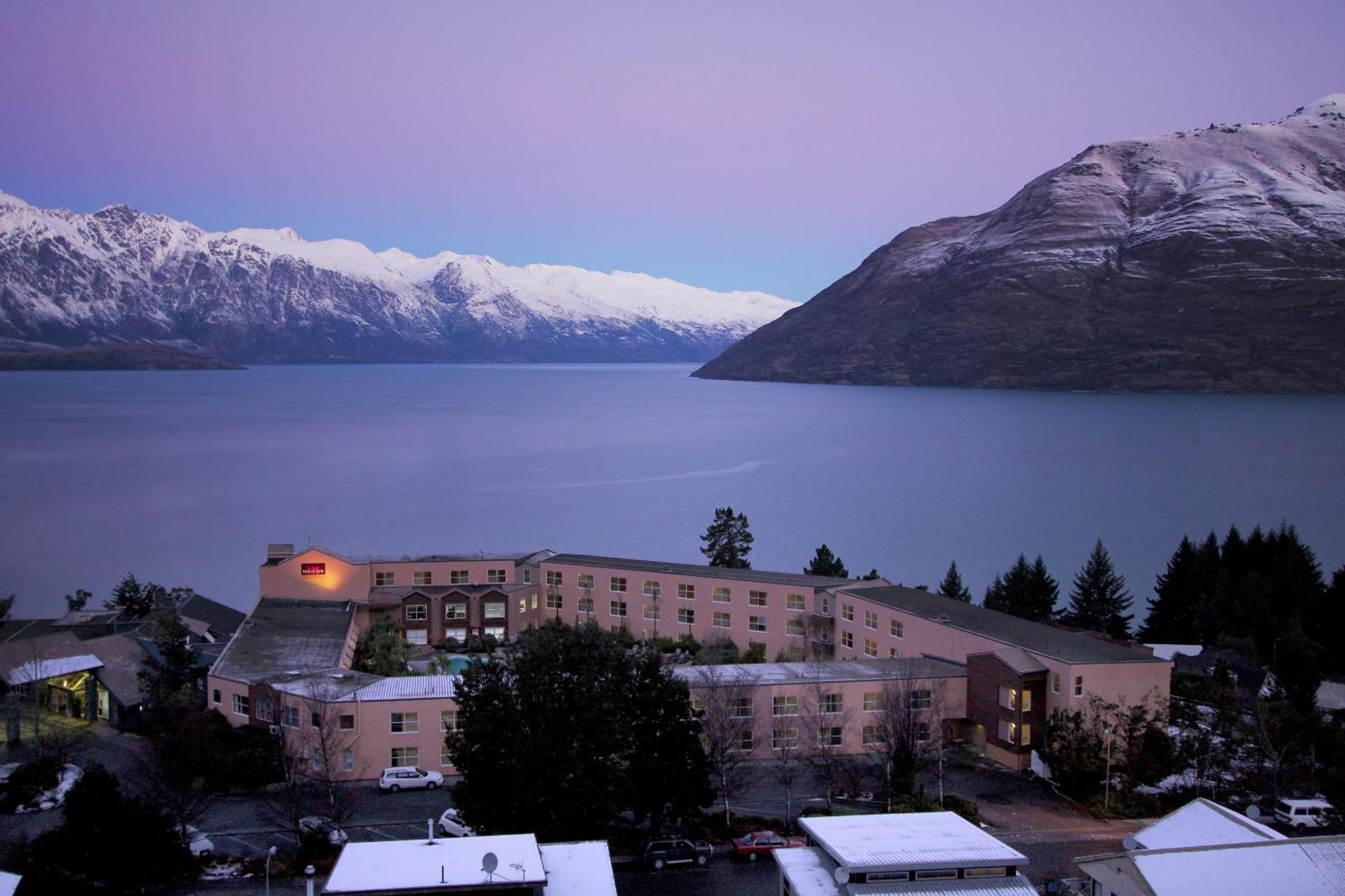 Mercure Queenstown Resort Exterior photo